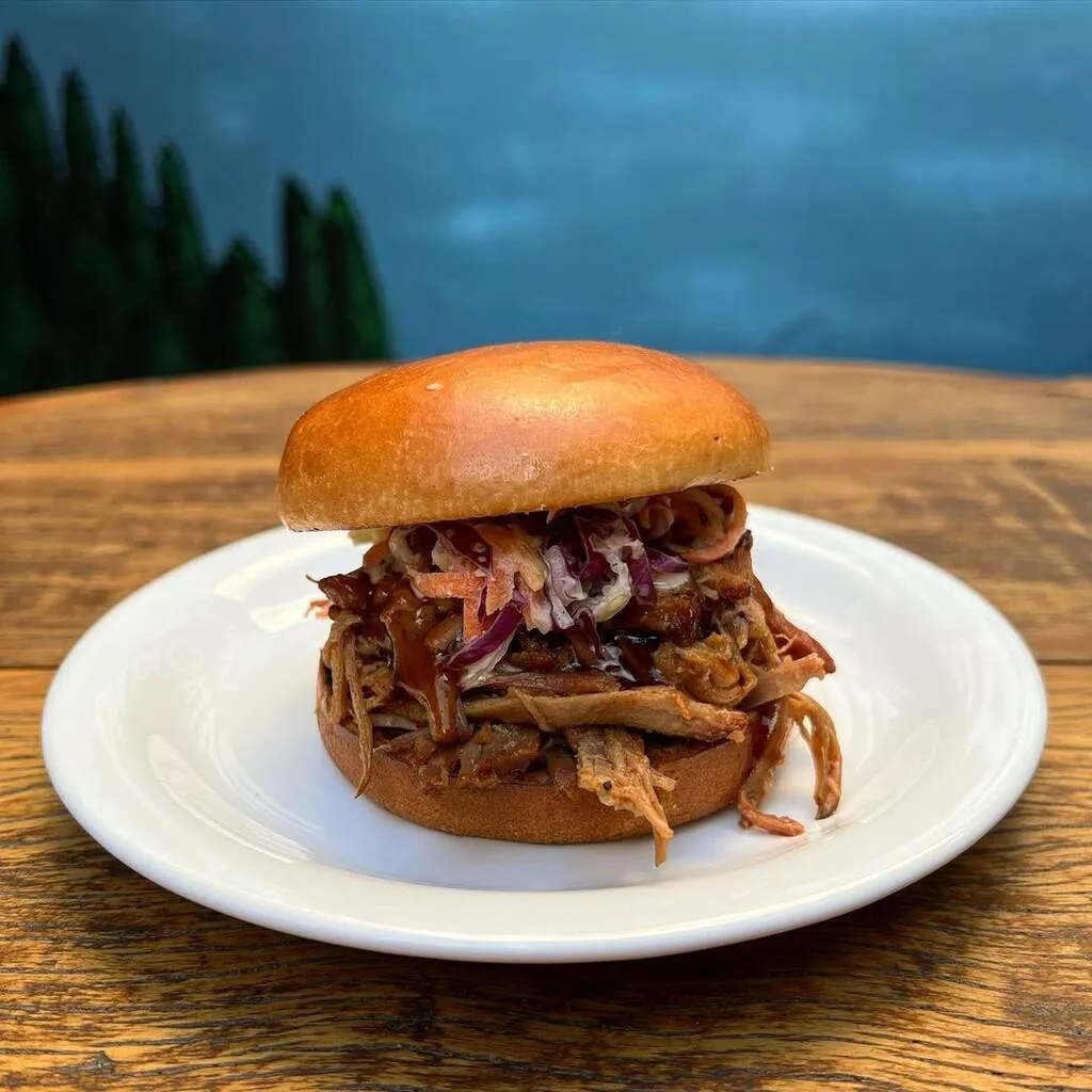 hambúrguer da hamburgueria Quintal de Moema