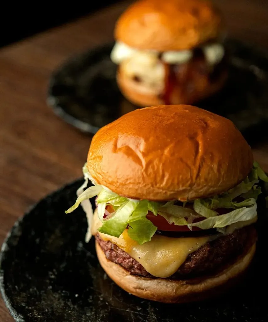 hambúrgueres da hamburgueria em Moema Seven Kings Burger