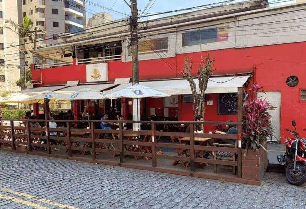 entrada de um dos bares em Moema