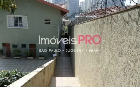 Casa Assobradada para alugar com 4 quartos e 465 m² em Campo Belo, São Paulo — foto 1 (Ref. IP14291)