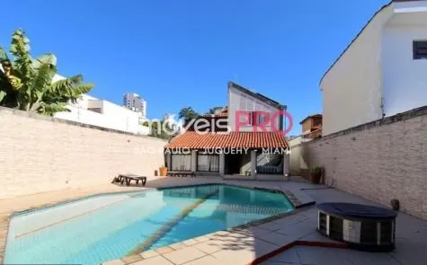 Sobrado para alugar com 5 quartos e 200 m² em Brooklin, São Paulo — foto 1 (Ref. IP14357)