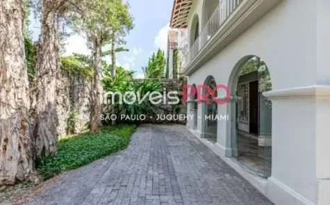 Casa Assobradada para alugar com 4 quartos e 550 m² em Jardim Paulista, São Paulo — foto 1 (Ref. IP15421)