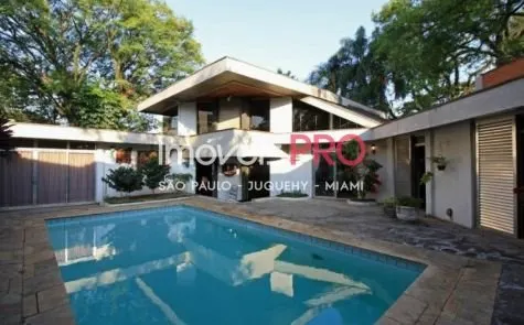 Sobrado para alugar com 4 quartos e 453 m² em Alto de Pinheiros, São Paulo — foto 1 (Ref. IP31020)