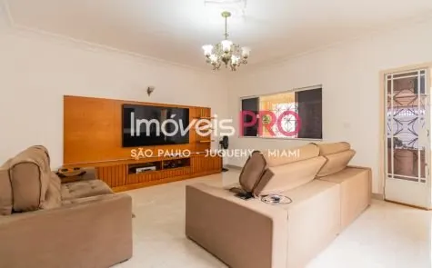 Casa à venda com 4 quartos e 250 m² em Saúde, São Paulo — foto 1 (Ref. IP40452)